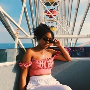 Meet your Posher, Janel